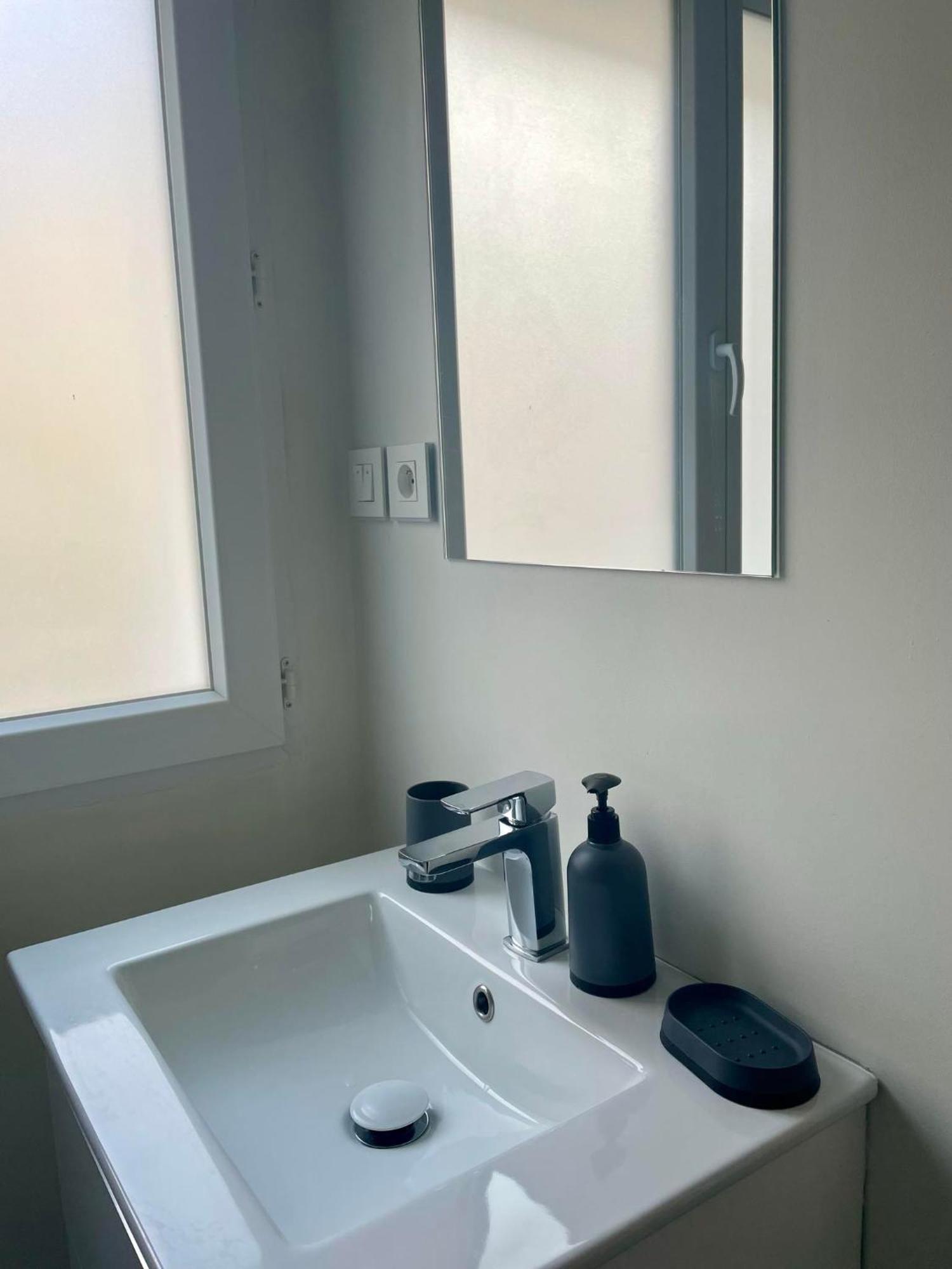 Appartement Cosy Proche Gare Angers Kültér fotó